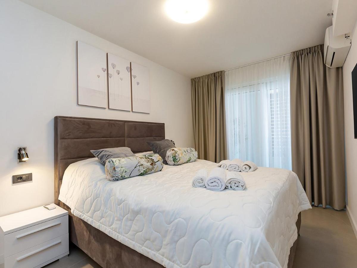 Residence Nar Poreč Extérieur photo