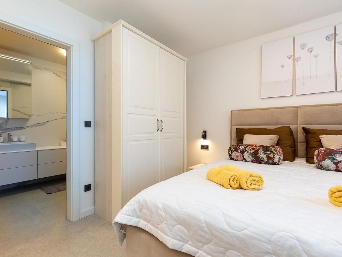 Residence Nar Poreč Extérieur photo