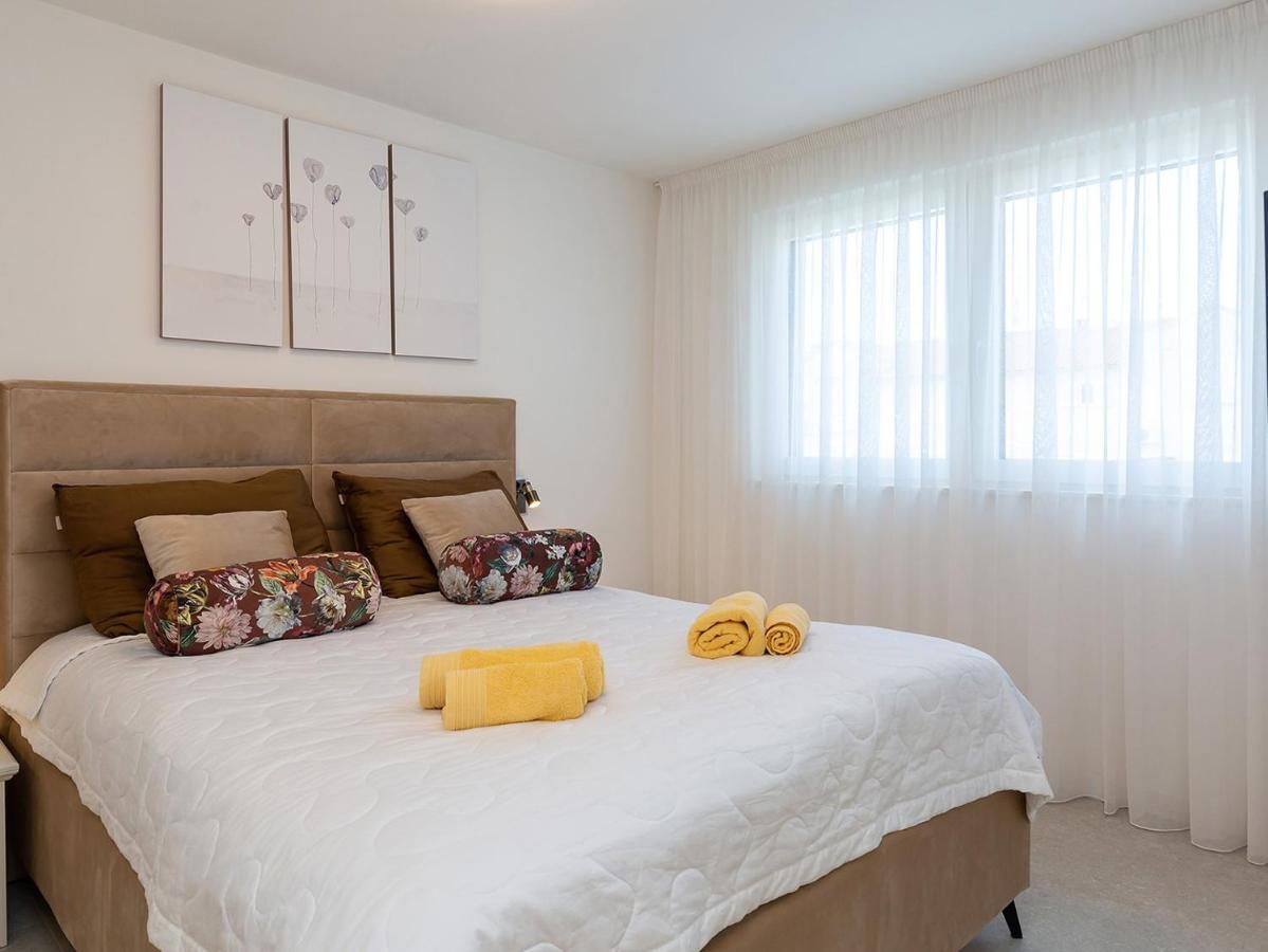 Residence Nar Poreč Extérieur photo